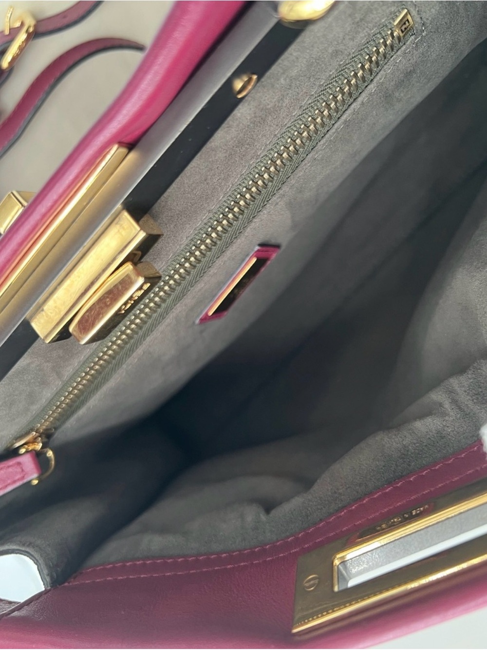 Fendi Medium Peekaboo in Burgundy Leather - Picture 6 of 10